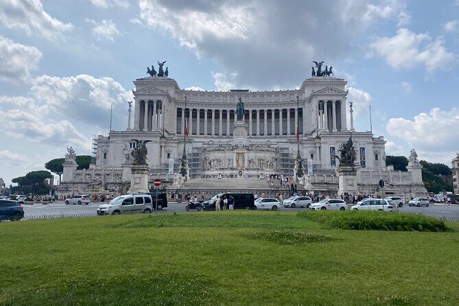 Walking tour of the main squares and fountains of Rome - Exploring Rome’s Main Squares and Fountains: An In-Depth Review