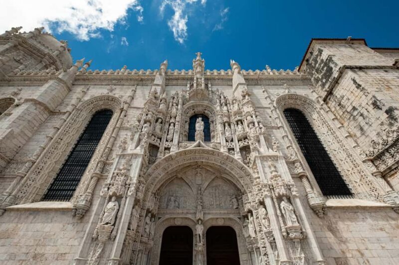 Walking Tour Small Group Belém + Jerónimos Monastery Tickets - Who Should Consider This Tour?