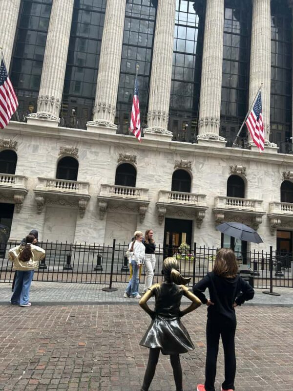 Wall Street: The birth place of NYC in French/English tour - A Closer Look at What to Expect