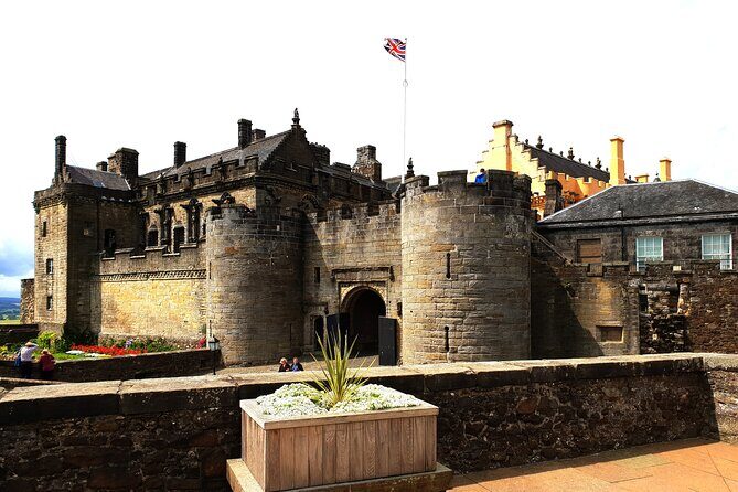 Wallace monument, Stirling Castle, Linlithgow Palace Private Tour - An In-Depth Look at the Tour
