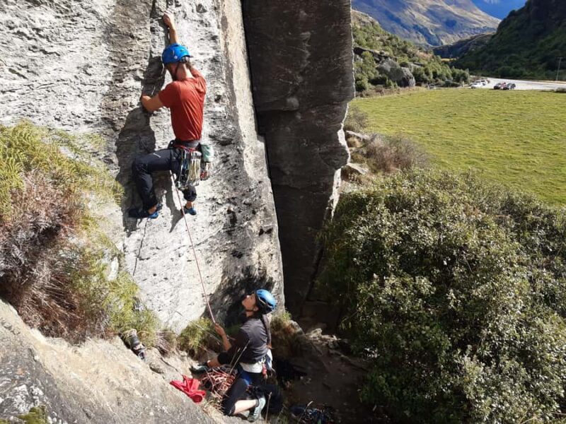 Wanaka: Rock Climbing Experience with Equipment - Key Points