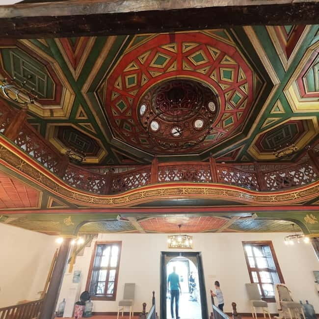 "Wander Berat: The City of a Thousand Windows" - by 1001 AA - A Deep Dive into the Berat Walking Tour