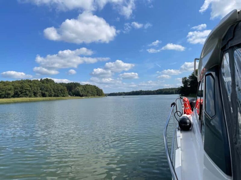 Waren (Müritz): Fun Cruise motor yacht with skipper - 8 hours - Why Choose This Yacht Tour?