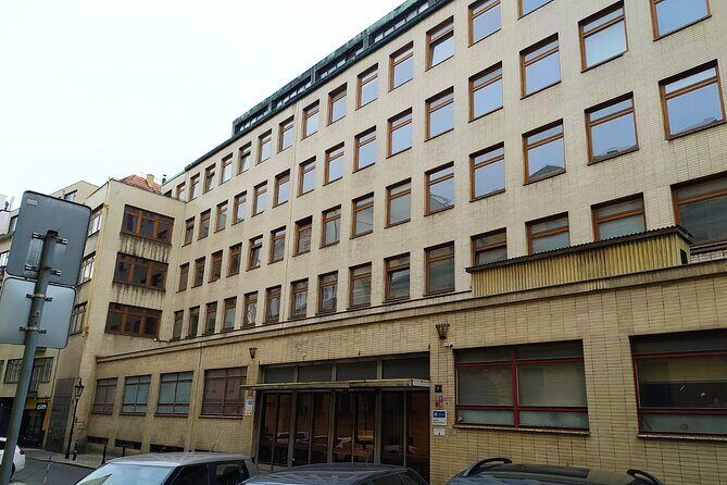 Wars and Totality Private Walking Tour in Prague - Final Thoughts