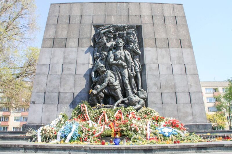 Warsaw: 2-Hour Tour of Daily Life in the Ghetto Warsaw - Key Points