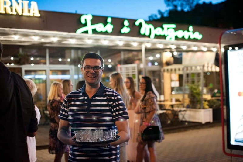 Warsaw: "Cheers on Wheels" Vodka Tasting Tour by Retro Bus - Key Points