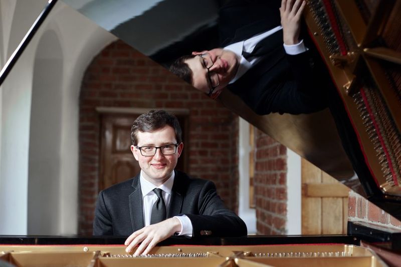 Warsaw: Chopin Concert in the Old Town - The People Part: Warm Hosting and Easy Conversation