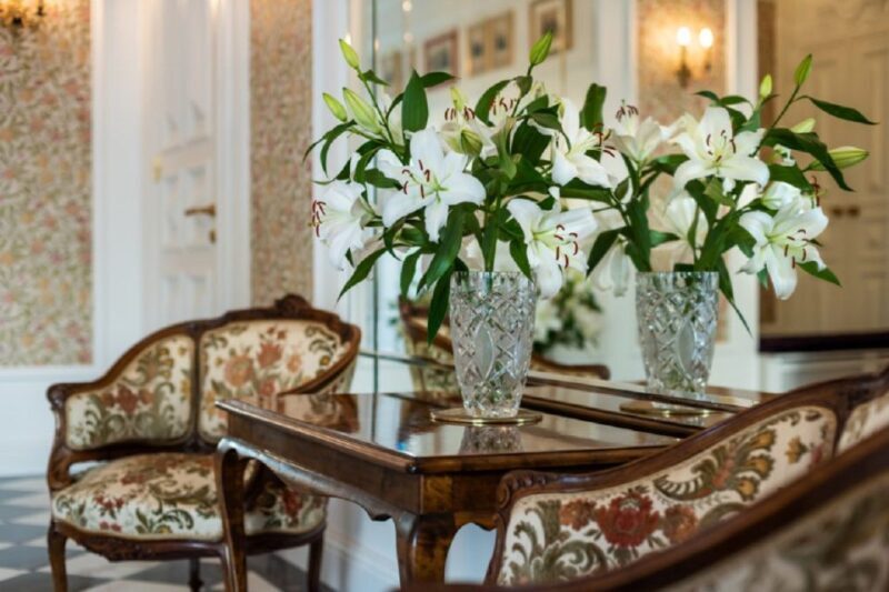 Warsaw: Chopin Concert Ticket With Glass of Champagne - What You Can Expect from the Tour