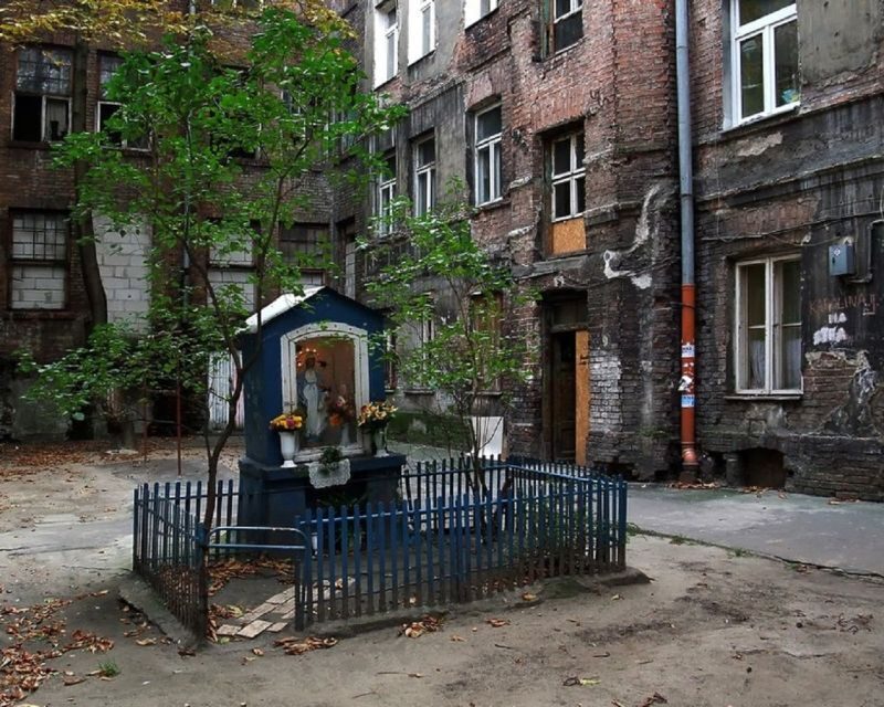 Warsaw City Full-Day Private Panoramic Car & Walking Tour - Key Points