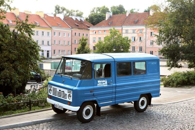 Warsaw: Classic Highlights Private Tour by Vintage Car - Castle Square and Old Town Highlights