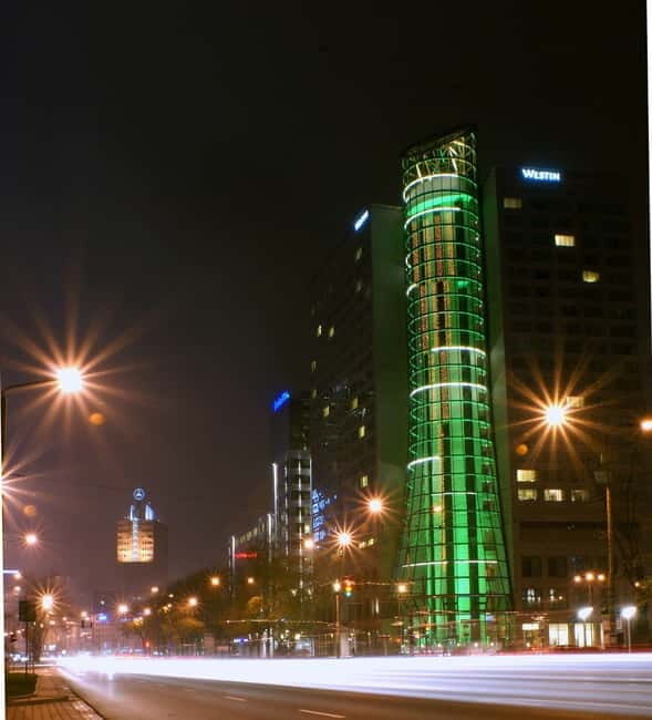 Warsaw: Exclusive city tour with photo session - The Experience Provider