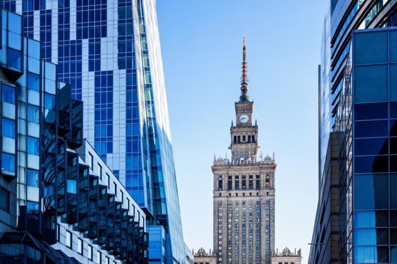 Warsaw: Express Walk with a Local in 60 minutes - Getting to Know the Warsaw Express Walk