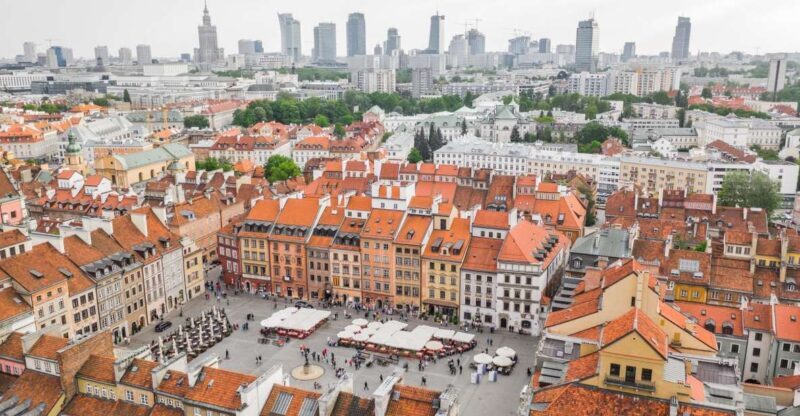 Warsaw: Express Walk with a Local in 60 minutes - Whats Included and Whats Not