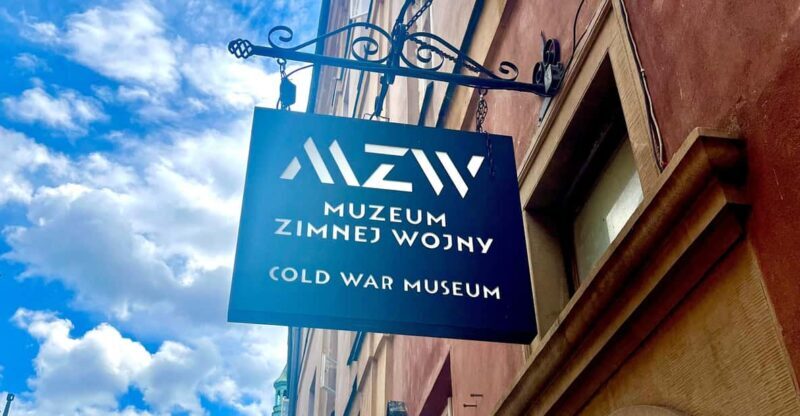Warsaw: Guided tour of the Cold War Museum - Thematic Focus and Context