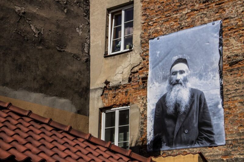 Warsaw: Majdanek Concentration Camp & Lublin Guided Day Tour - An In-Depth Look at the Tour