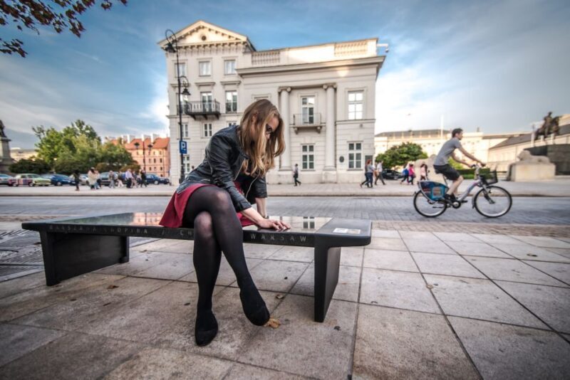 Warsaw: Private Walking Tour with Professional Guide - Key Points