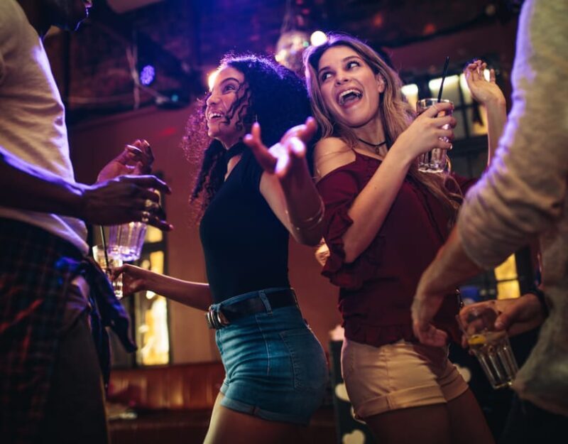 Warsaw: Skip-the-Line Entry to Room 13 Club + Welcome Shot - FAQs