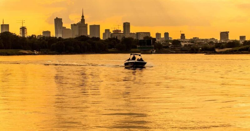 Warsaw: Sunset Vistula Cruise - 80s Vibes, Music & Prosecco - Key Points