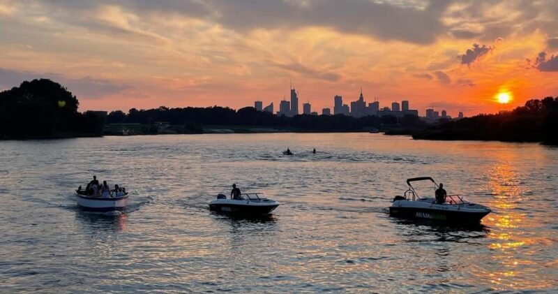 Warsaw: Sunset Vistula Cruise - 80s Vibes, Music & Prosecco - What Makes It Unique?