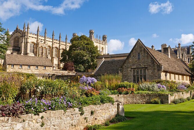 Warwick Castle, Oxford, Stratford-upon-Avon & Cotswolds Day trip - Who is This Tour Best For?