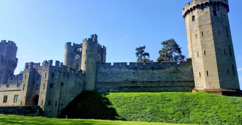 Warwick Castle, Shakespeare's Stratford and the Cotswolds - Discovering the Charm of Warwick Castle, Shakespeares Stratford, and the Cotswolds