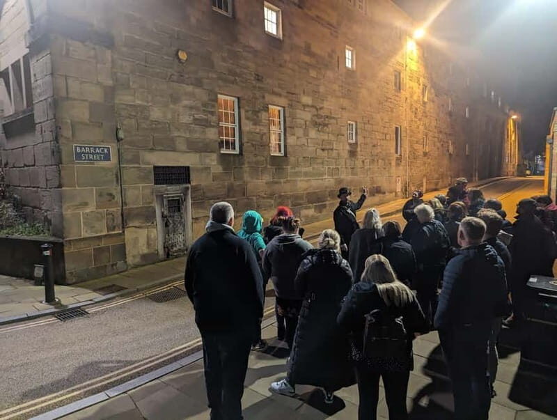 Warwick: Ghost, Crime & Murder Walking Tour - Surprising Highlights and Practical Details