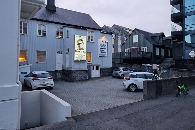 Was James Bond Icelandic? Ticket with One Hour Lecture - The Itinerary in Detail