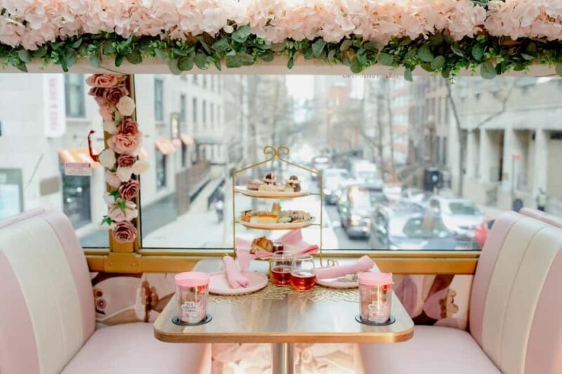 Washington, D.C.: Tea Around Town Bus Tour with Landmarks - A closer look at the experience