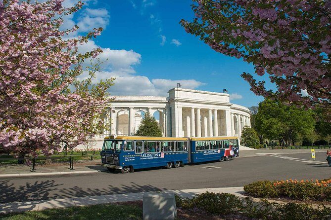 Washington DC Hop-On Hop-off Trolley Tour with 15 Stops - Key Points