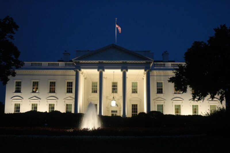 Washington DC: Night Under the Stars Bus & Walking Tour - Key Points