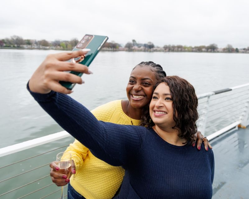 Washington DC: Thanksgiving Buffet Lunch River Cruise - FAQ