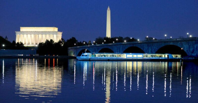Washington DC: Thanksgiving Gourmet Dinner River Cruise - Key Points
