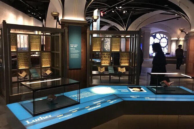 Washington DC's Museum of the Bible guided tour Experience - A Closer Look at What You Can Expect