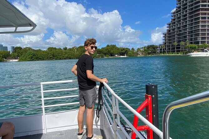 Water Taxi Hop-on Hop-off Bayside Marketplace / South Beach - The Value of This Experience