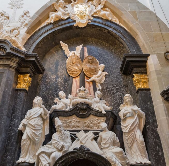 Wawel Castle and Cathedral Guided Tour - FAQ