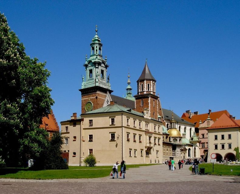 Wawel Castle, Old Town with St. Mary's Church Guided Tour - What’s Included and What to Expect