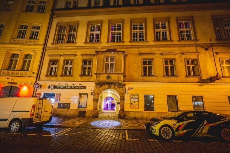 Weekend Night @ The 2nd Floor Secret Club (House / Tech) - Wrapping It Up