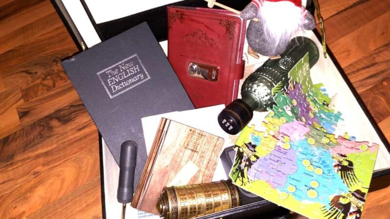 Weimar: The Wisdom of Life, puzzle game with dinner at a restaurant - What Is the Weimar: The Wisdom of Life Puzzle Game?