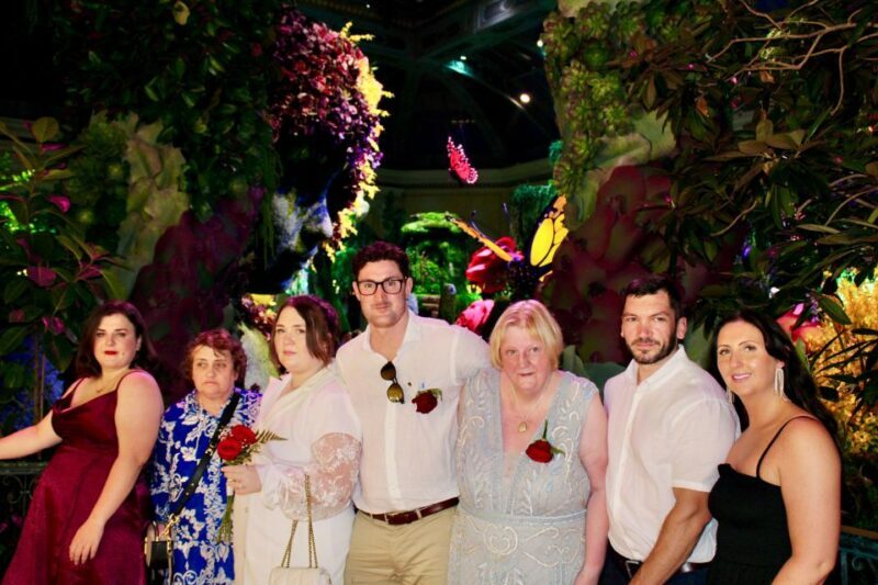 Weird, Wacky Fremont Bar Experience with Cocktails & Photos - FAQ