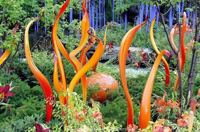 Welcome to Seattle: Private 2.5-hour Highlights Walking Tour - Discovering Chihuly Gardens and Glass