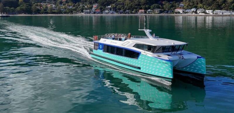 Wellington: Commentated Harbour Explorer tour - Key Points