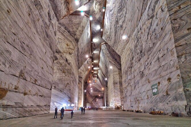 Wellness Tour: Slanic Salt Mine and Therme Spa (hot pools, saunas and jacuzzi) - How the Tour Unfolds