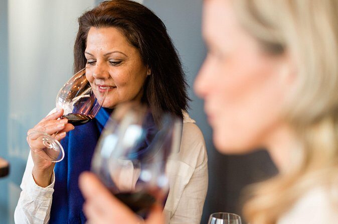 West Kelowna Wine Tour - Classic - 4 Wineries - Who Is This Tour Best For?