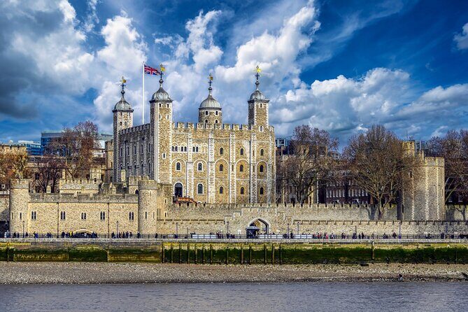 Westminster and Tower of London Walking Tour - How the Experience Feels