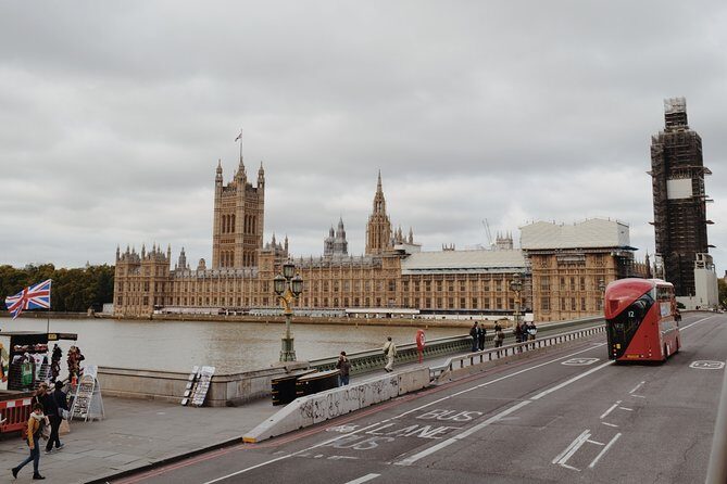 Westminster Famous Sites Self-Guided Audio Walking Tour - Key Points