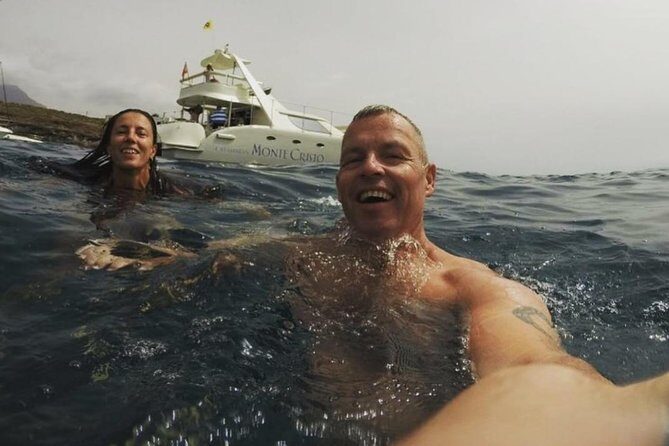 Whale Watching Catamaran Cruise with Transfer, Buffet by MC - Group Size and Comfort