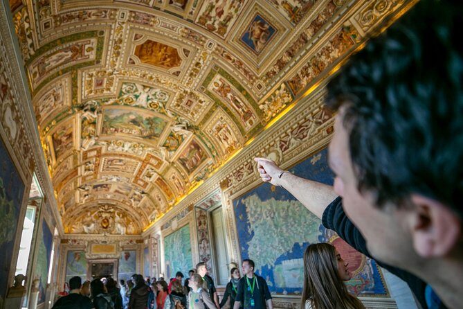 Wheelchair Accessible Sistine Chapel & Vatican Private Tour for Disable Visitors - The Itinerary in Detail