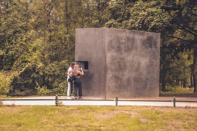 Where It All Began: Berlins Queer & Trans History Tour - Key Points