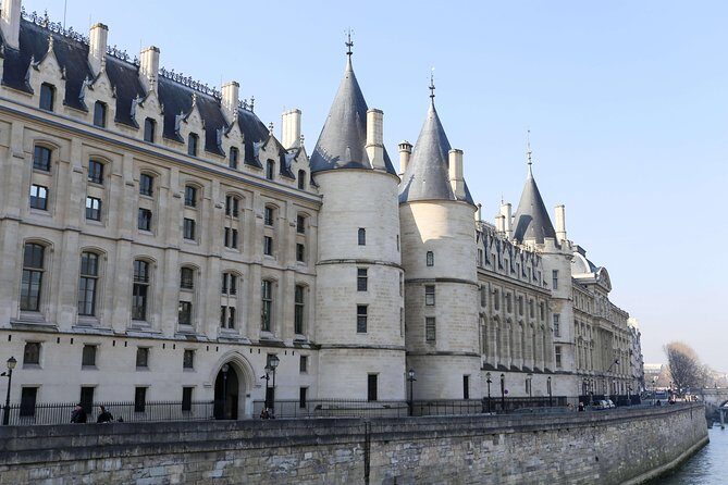 Where Paris was Born: A Self-Guided Audio Tour of Île de la Cité - FAQs