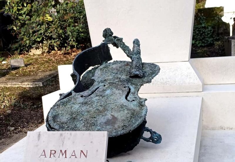 Who Killed Victor ? Escape Game at Père Lachaise Cemetery - Practical Details